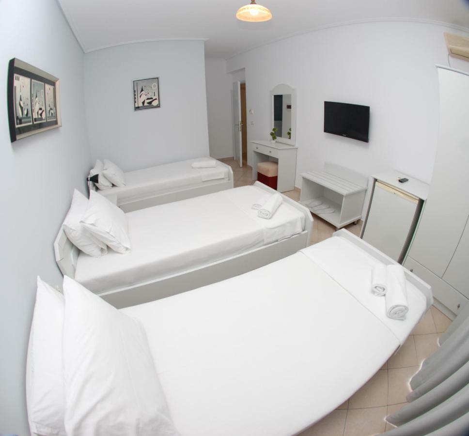 Hotel Ms Саранде Екстериор снимка