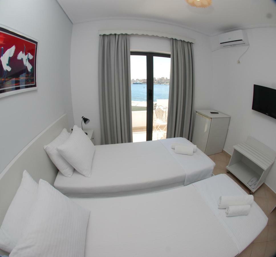 Hotel Ms Саранде Екстериор снимка
