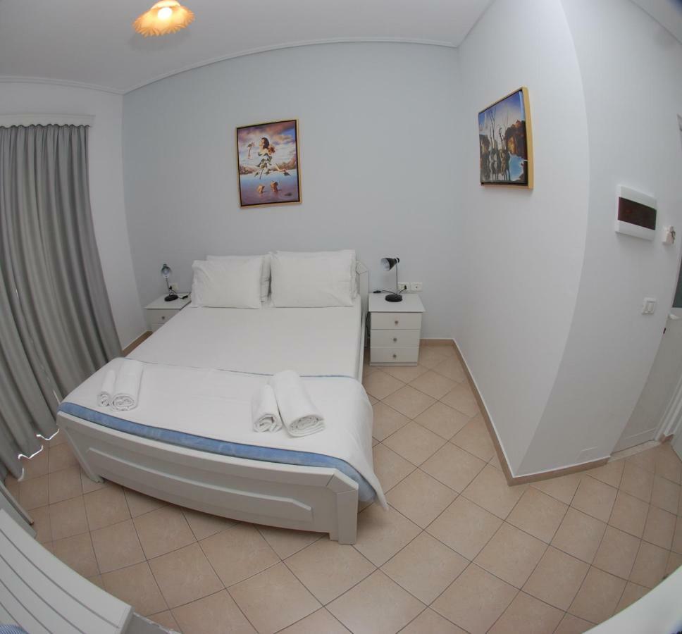 Hotel Ms Саранде Екстериор снимка