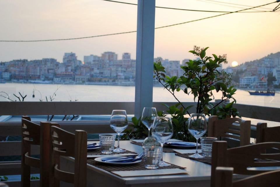 Hotel Ms Саранде Екстериор снимка